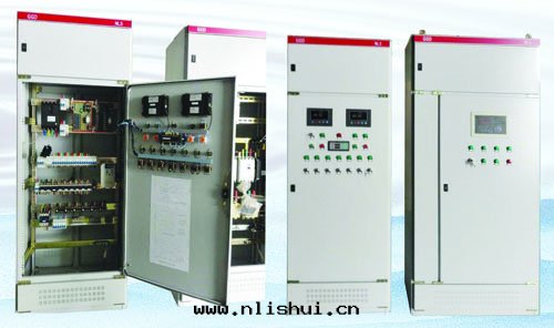 太陽能(néng)工程控制櫃