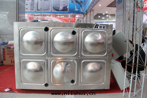 方(fāng)形不(bù)鏽钢保温(wēn)水(shuǐ)箱(xiāng)