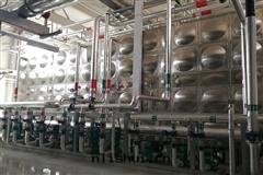 方(fāng)形不(bù)锈鋼(gāng)保温(wēn)水(shuǐ)箱