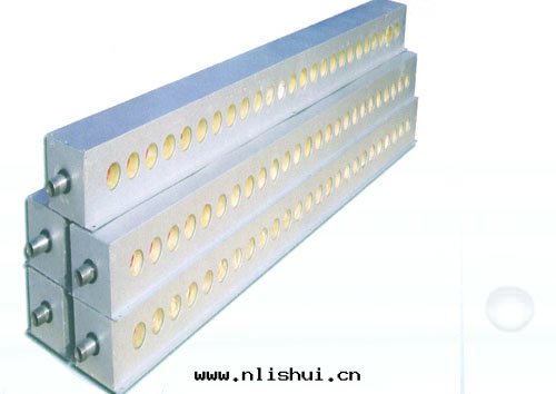 太陽能(néng)工程联集器